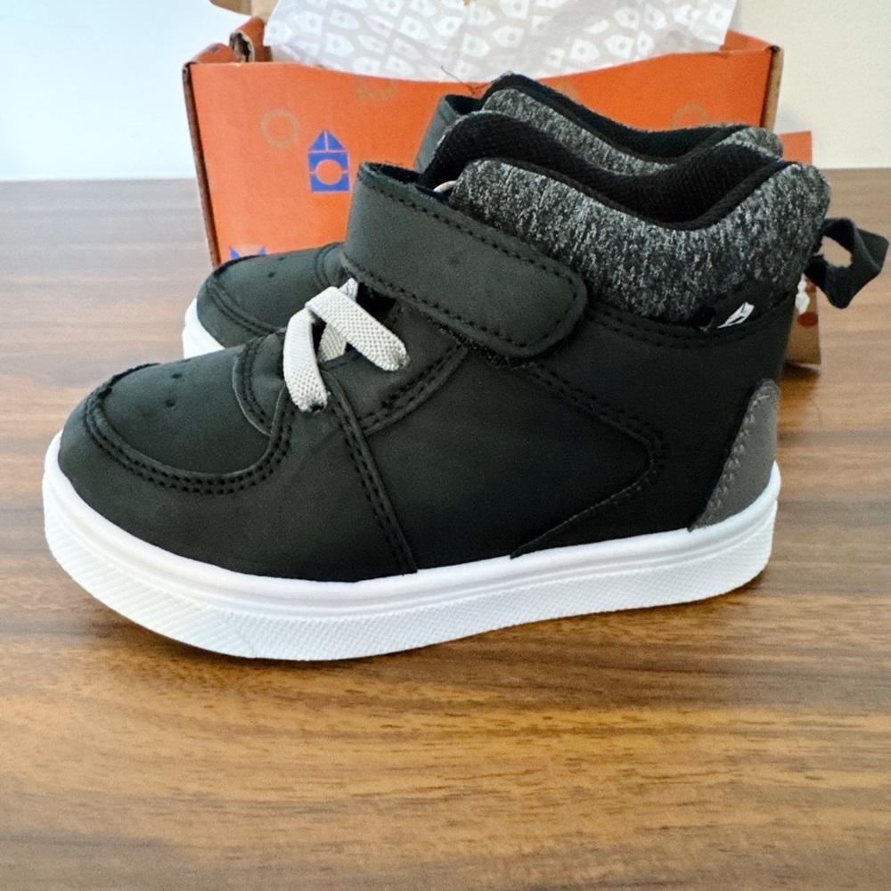 Oomphies Jax Black Boy Size 6c Shoes Toddler Sneakers New with Box Never Worn